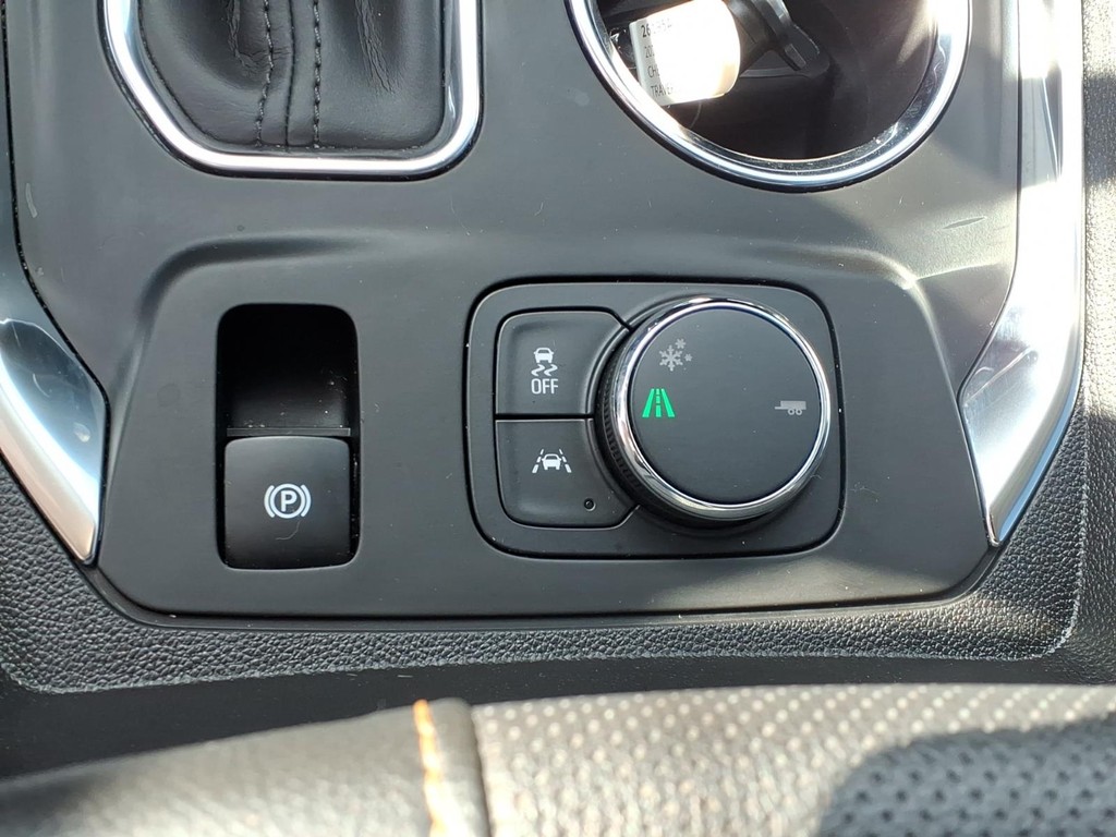 Chevrolet Traverse Vehicle Full-screen Gallery Image 12