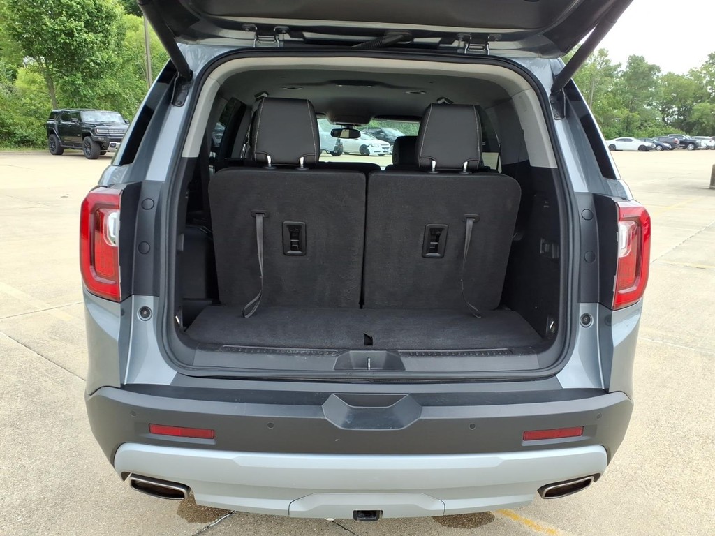 GMC Acadia Vehicle Full-screen Gallery Image 19