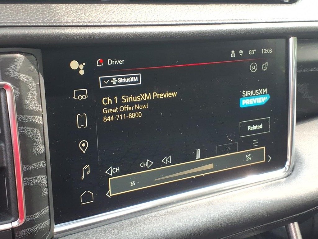 GMC Yukon Vehicle Full-screen Gallery Image 8