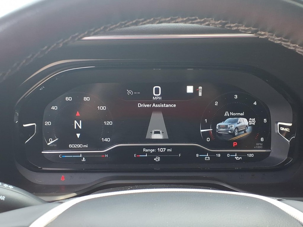 GMC Yukon Vehicle Full-screen Gallery Image 14