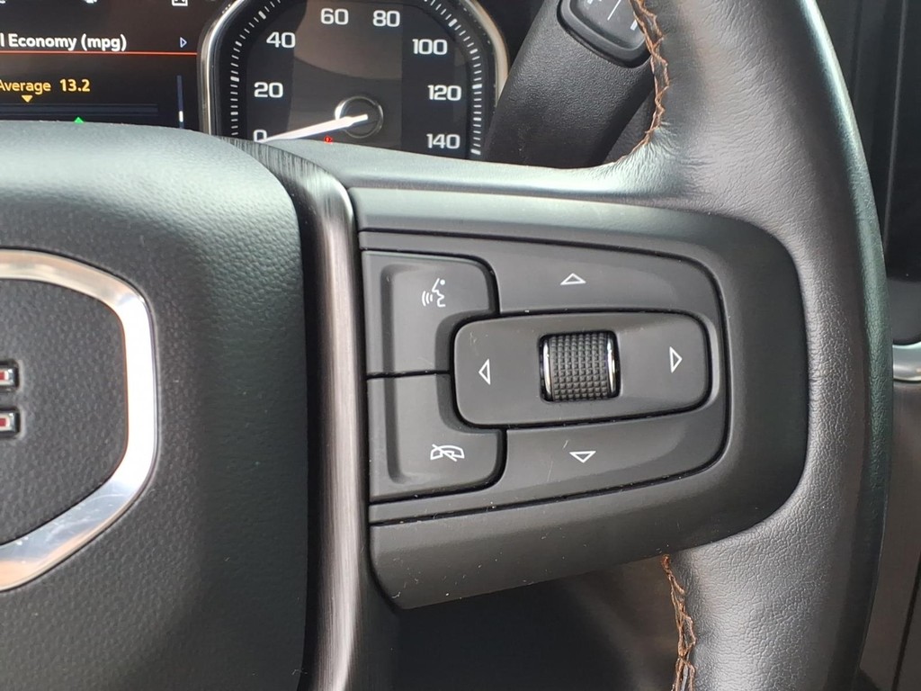 GMC Sierra 2500HD Vehicle Full-screen Gallery Image 12