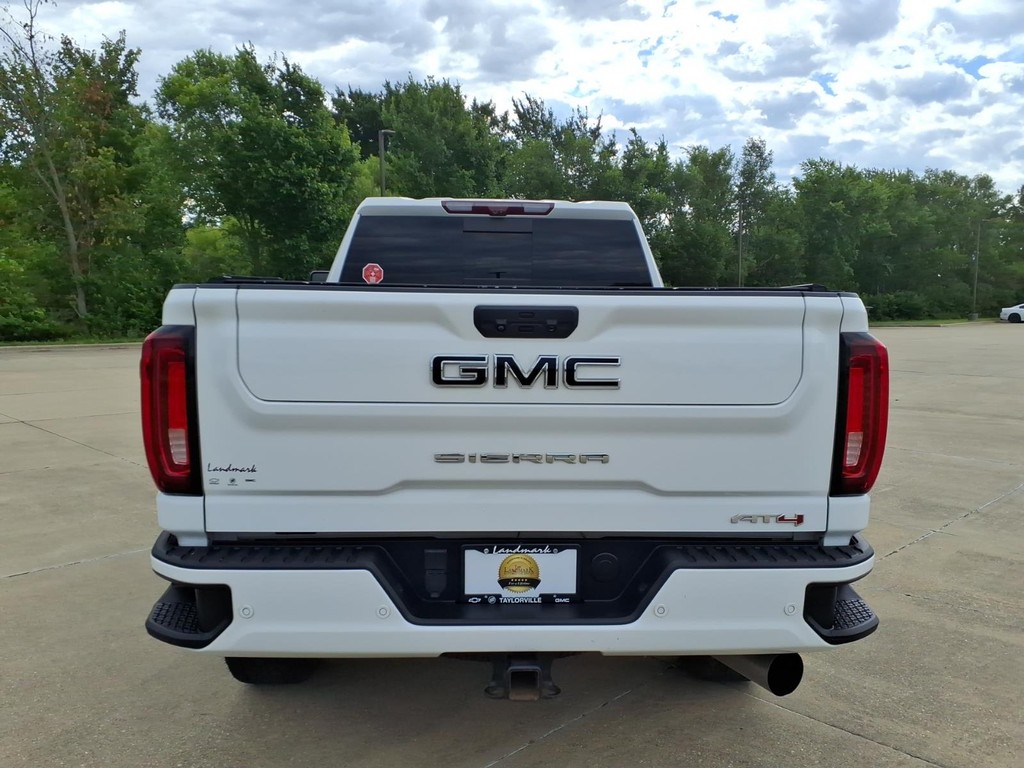 GMC Sierra 2500HD Vehicle Full-screen Gallery Image 20