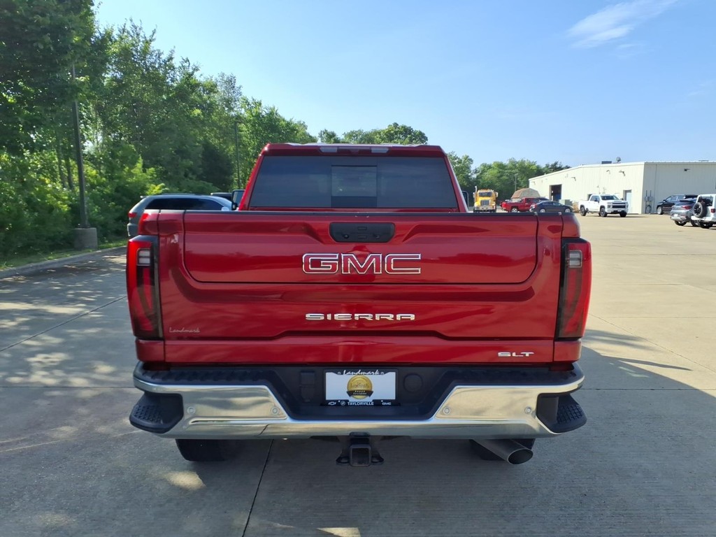 GMC Sierra 2500HD Vehicle Full-screen Gallery Image 19