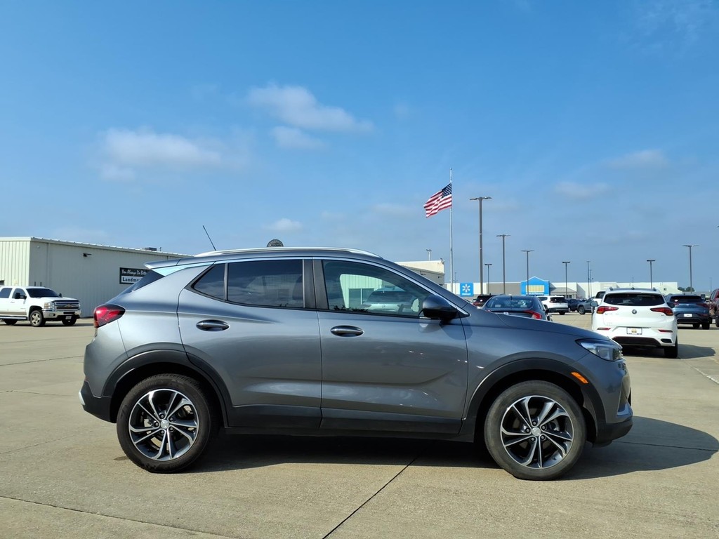 Buick Encore GX Vehicle Full-screen Gallery Image 25