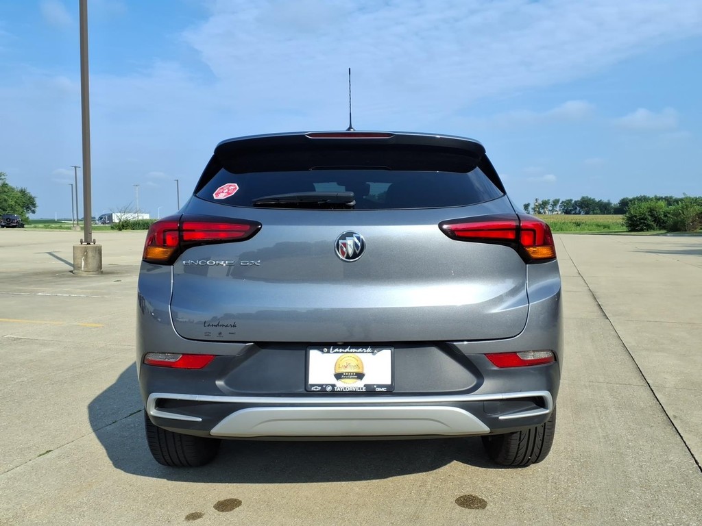 Buick Encore GX Vehicle Full-screen Gallery Image 26