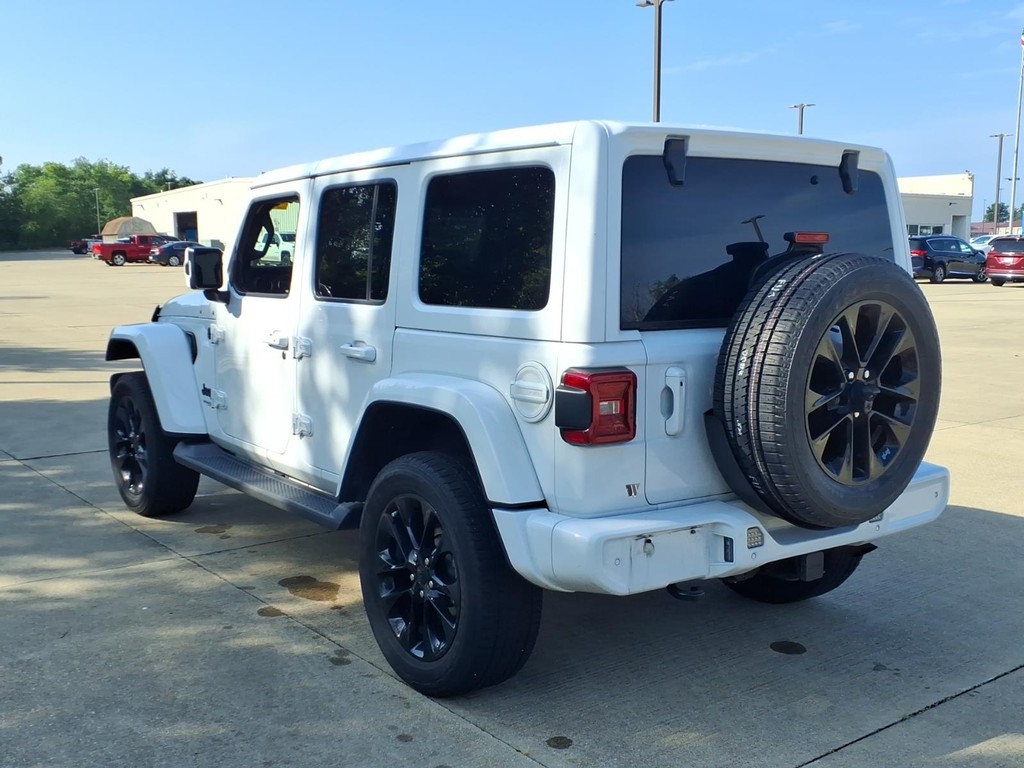 Jeep Wrangler Vehicle Full-screen Gallery Image 3