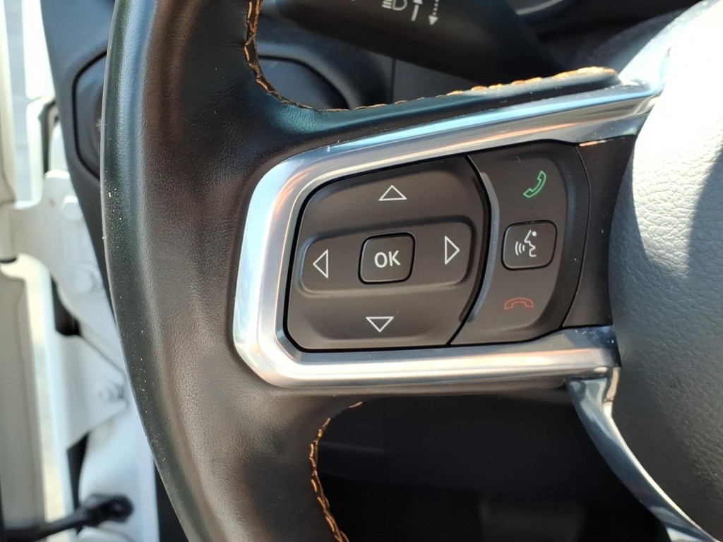 Jeep Wrangler Vehicle Full-screen Gallery Image 13