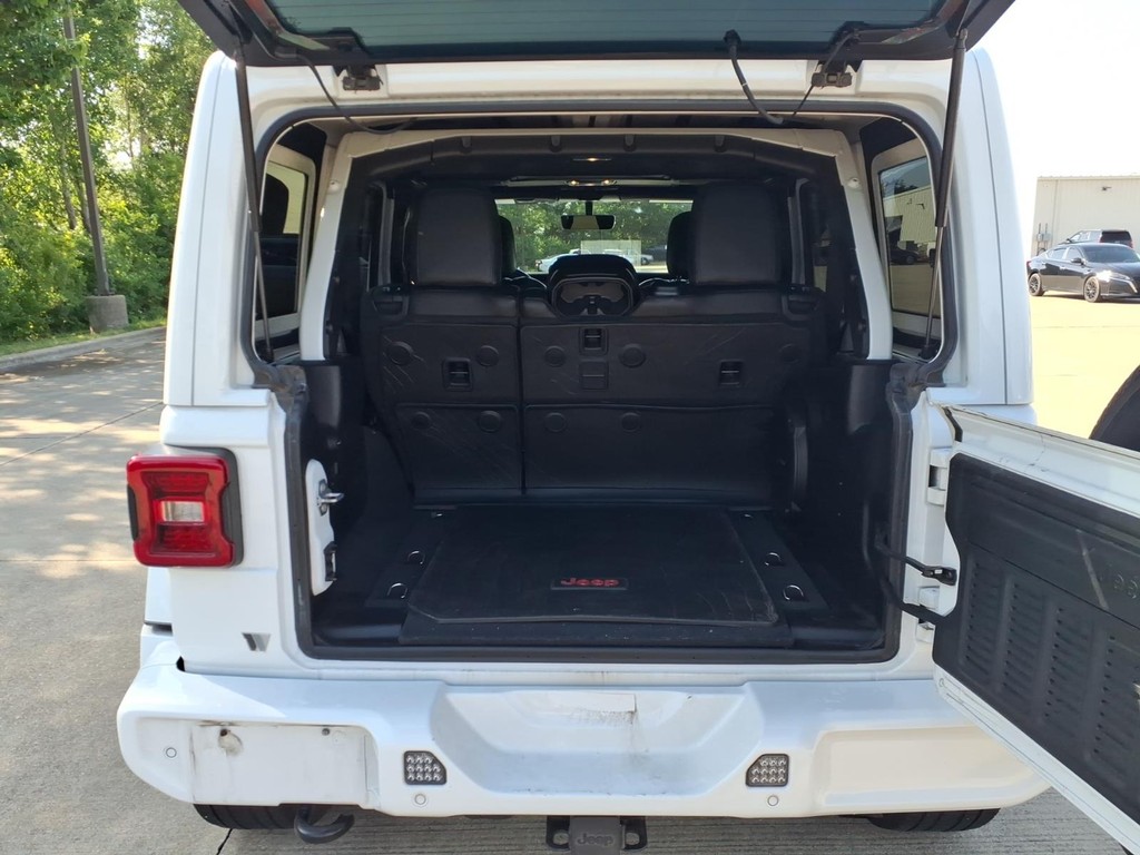 Jeep Wrangler Vehicle Full-screen Gallery Image 19