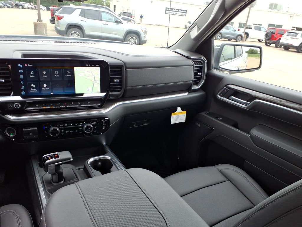 Chevrolet Silverado 1500 Vehicle Full-screen Gallery Image 5