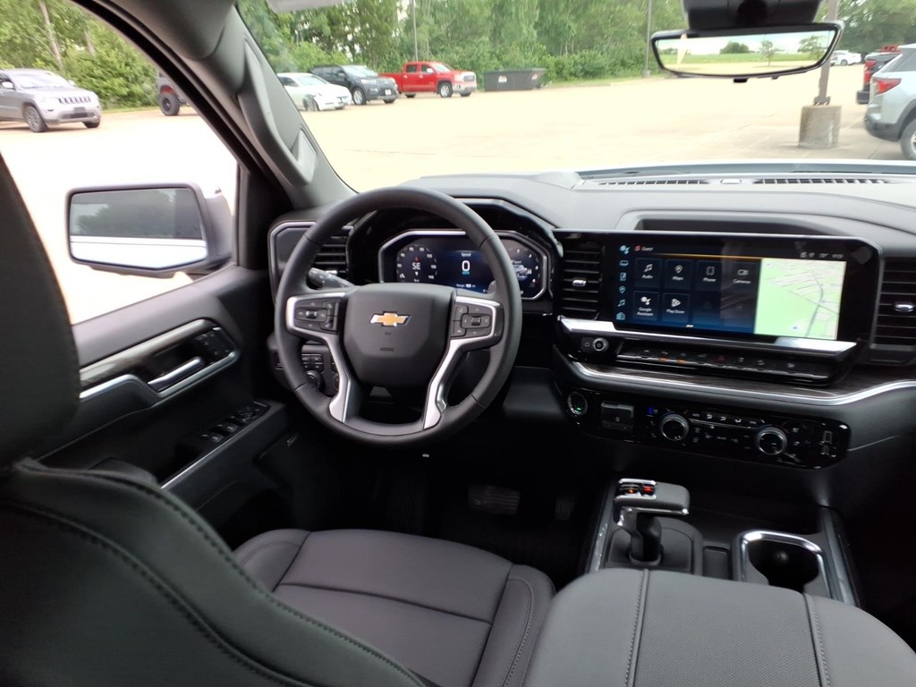 Chevrolet Silverado 1500 Vehicle Full-screen Gallery Image 6