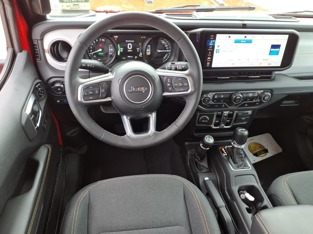 Jeep Wrangler 4xe Vehicle Full-screen Gallery Image 7