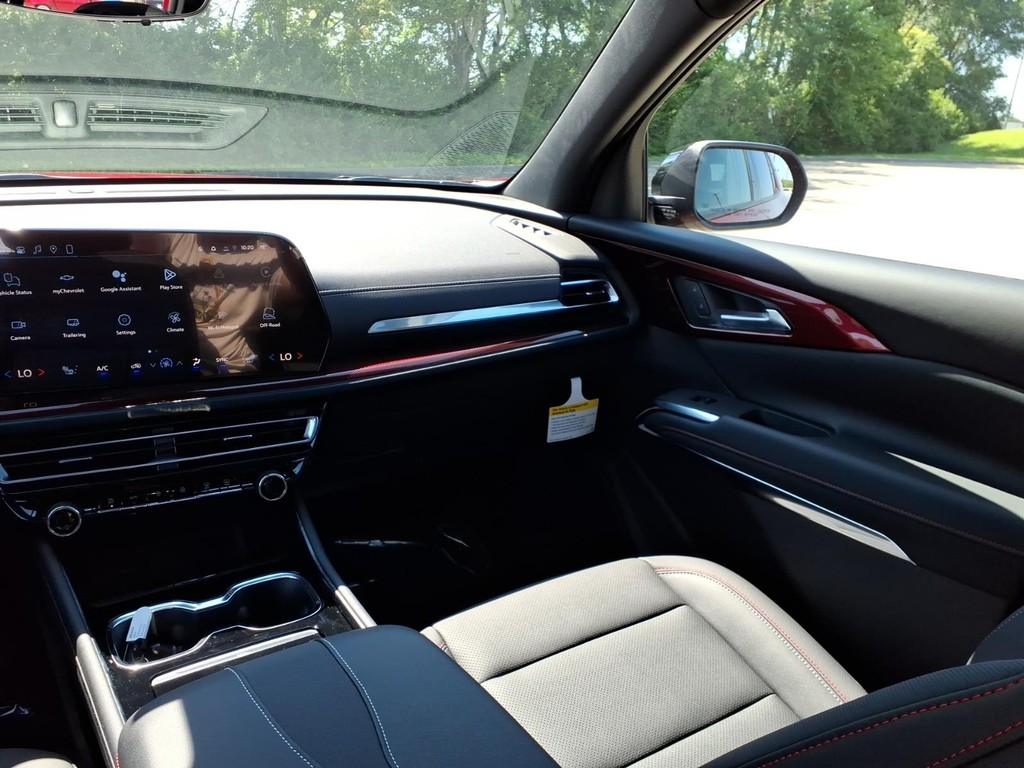 Chevrolet Traverse Vehicle Full-screen Gallery Image 5