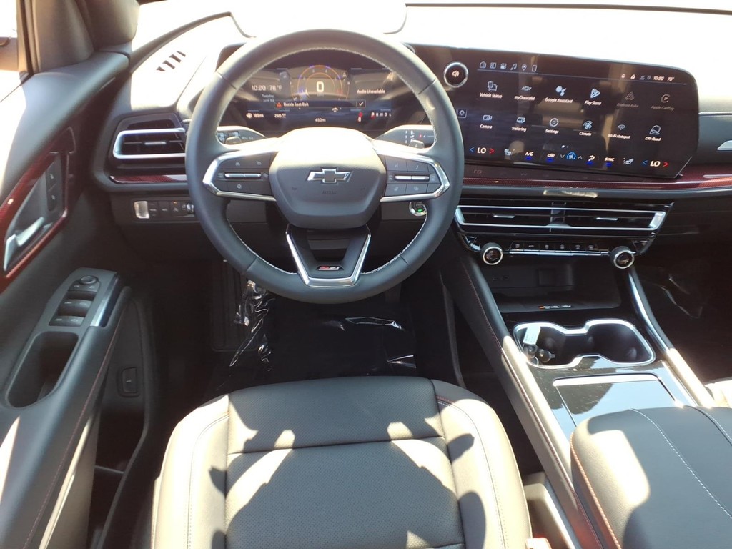 Chevrolet Traverse Vehicle Full-screen Gallery Image 7