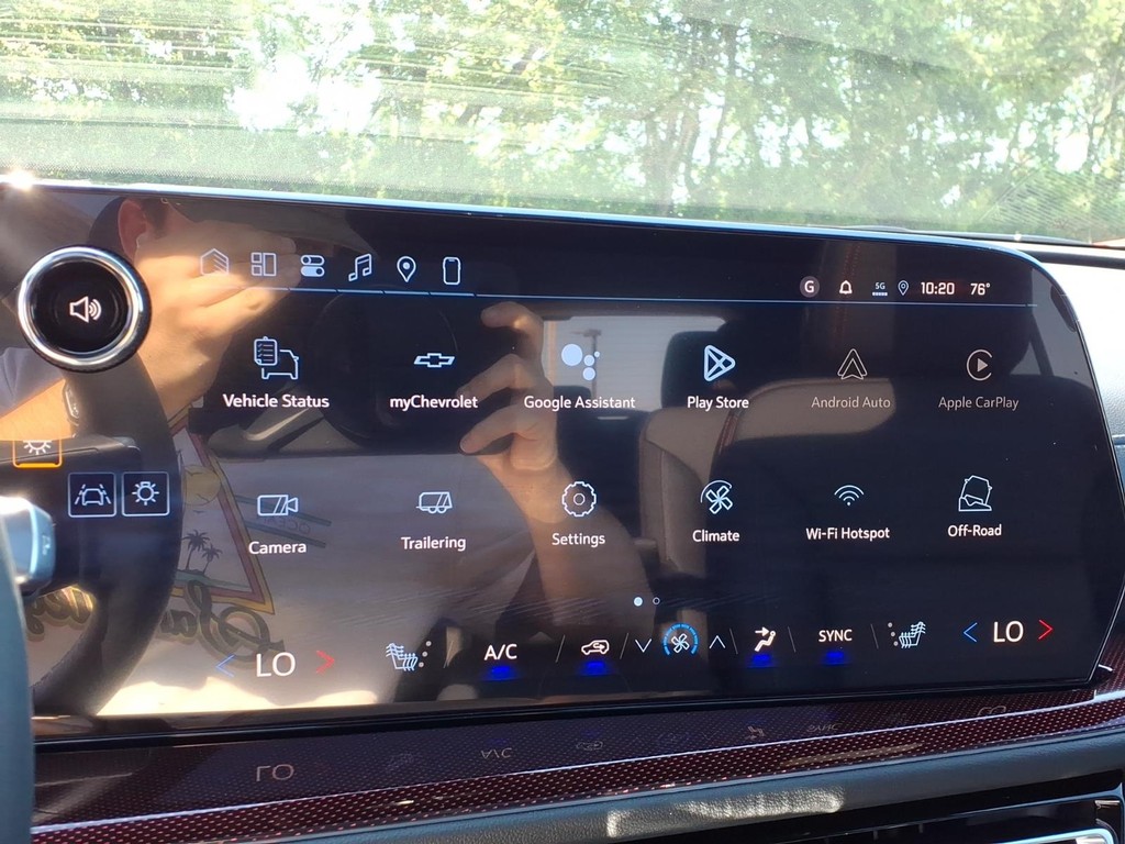 Chevrolet Traverse Vehicle Full-screen Gallery Image 8