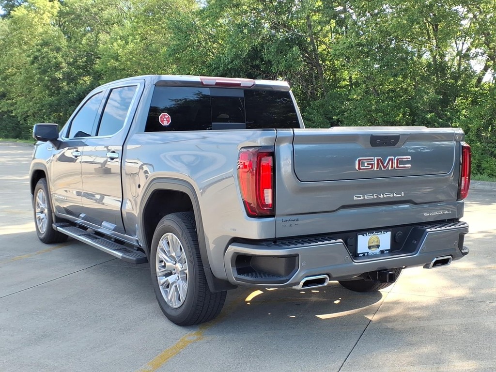 GMC Sierra 1500 Vehicle Full-screen Gallery Image 3