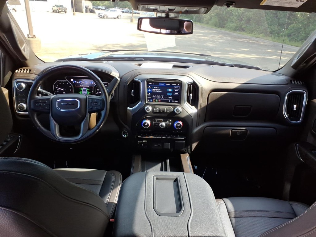 GMC Sierra 1500 Vehicle Full-screen Gallery Image 4