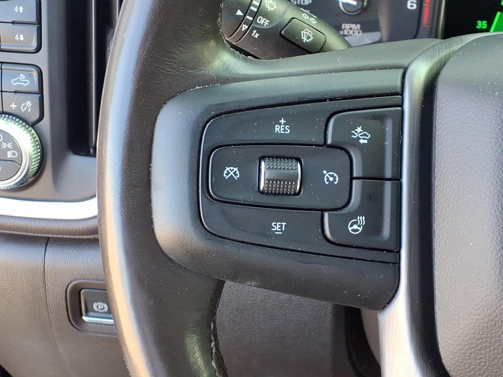 GMC Sierra 1500 Vehicle Full-screen Gallery Image 11