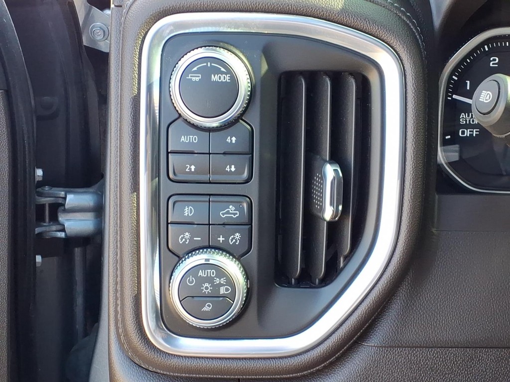 GMC Sierra 1500 Vehicle Full-screen Gallery Image 14