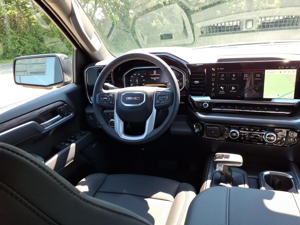GMC Sierra 1500 Vehicle Full-screen Gallery Image 6