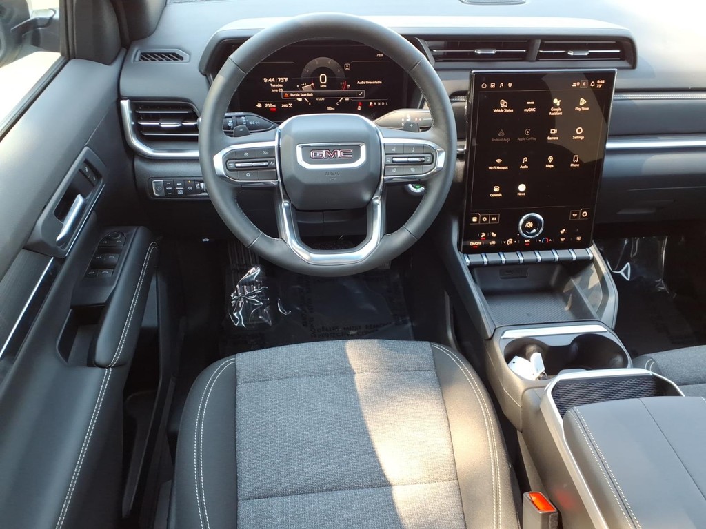 GMC Terrain Vehicle Full-screen Gallery Image 7