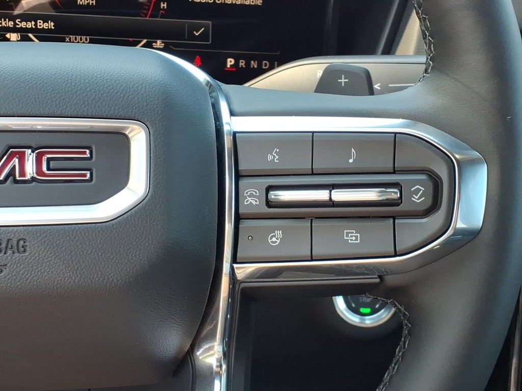 GMC Terrain Vehicle Full-screen Gallery Image 12