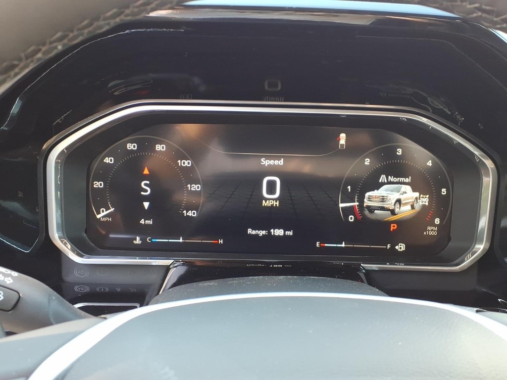 GMC Sierra 1500 Vehicle Full-screen Gallery Image 14