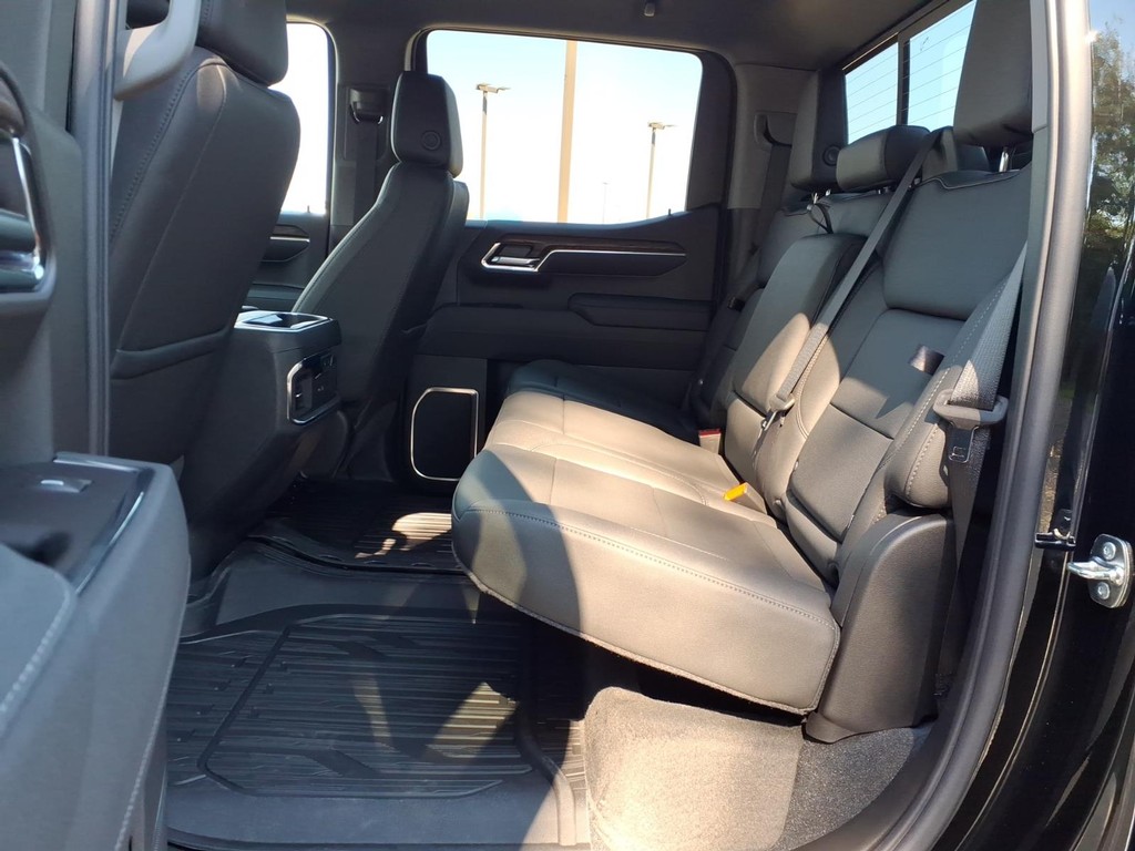 GMC Sierra 1500 Vehicle Full-screen Gallery Image 18