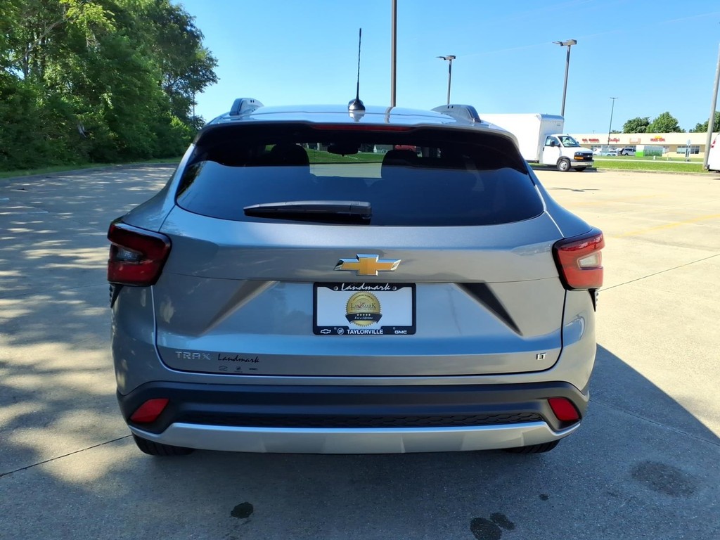 Chevrolet Trax Vehicle Full-screen Gallery Image 19