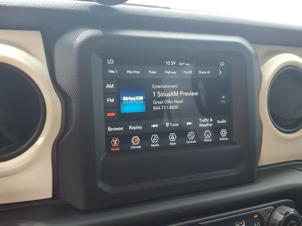 Jeep Wrangler Unlimited Vehicle Full-screen Gallery Image 8
