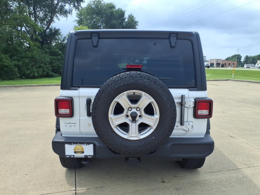 Jeep Wrangler Unlimited Vehicle Full-screen Gallery Image 19