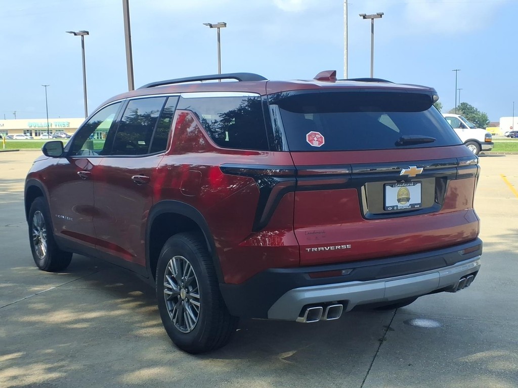 Chevrolet Traverse Vehicle Full-screen Gallery Image 3