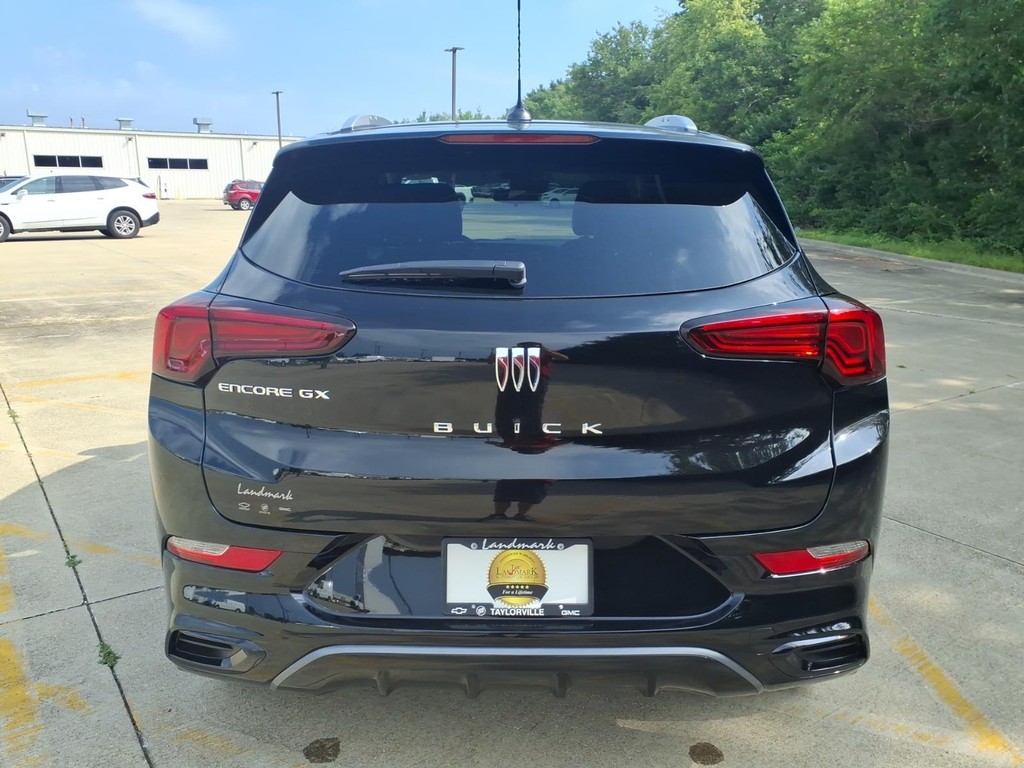 Buick Encore GX Vehicle Full-screen Gallery Image 19