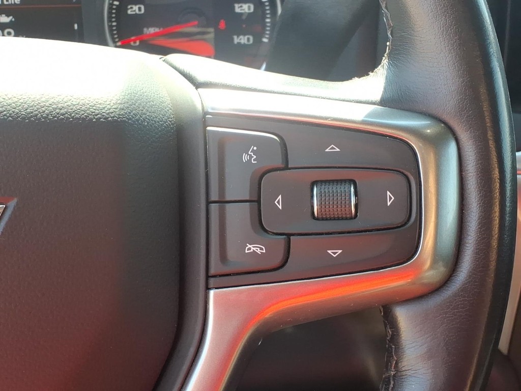 Chevrolet Silverado 1500 LTD Vehicle Full-screen Gallery Image 15