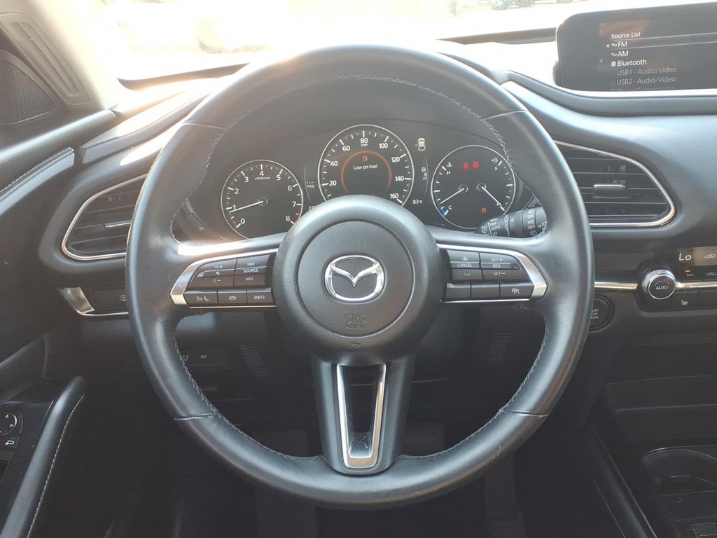 Mazda CX-30 Vehicle Full-screen Gallery Image 5