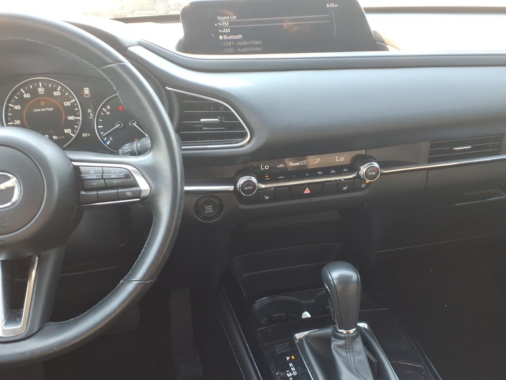 Mazda CX-30 Vehicle Full-screen Gallery Image 6