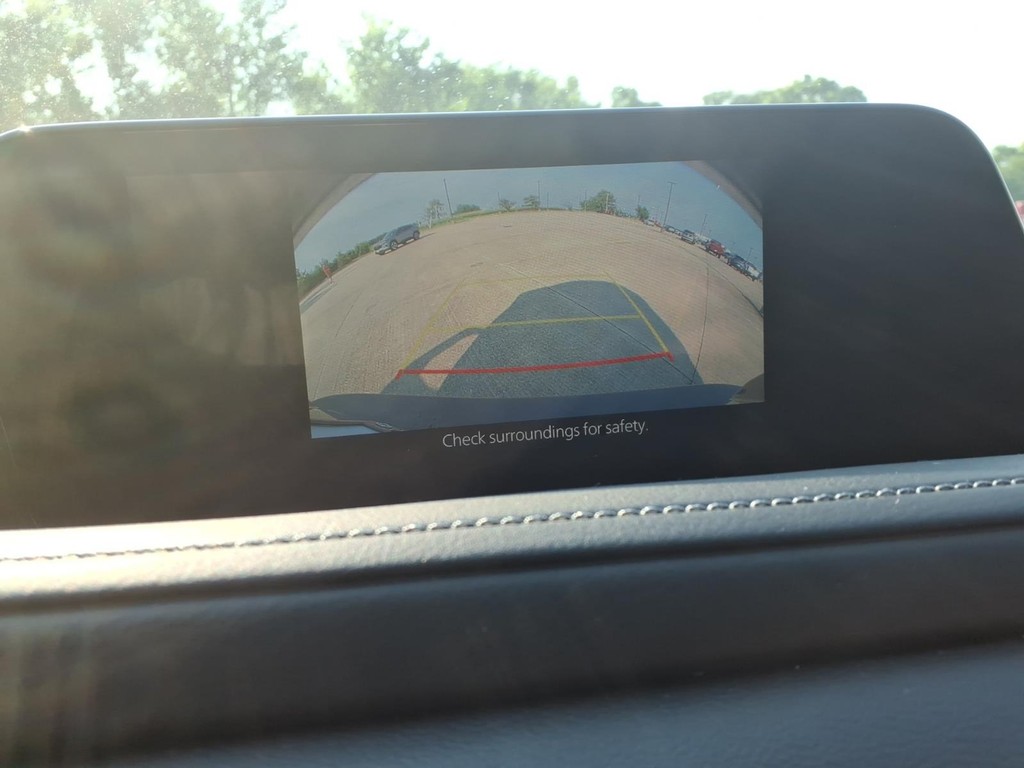Mazda CX-30 Vehicle Full-screen Gallery Image 9