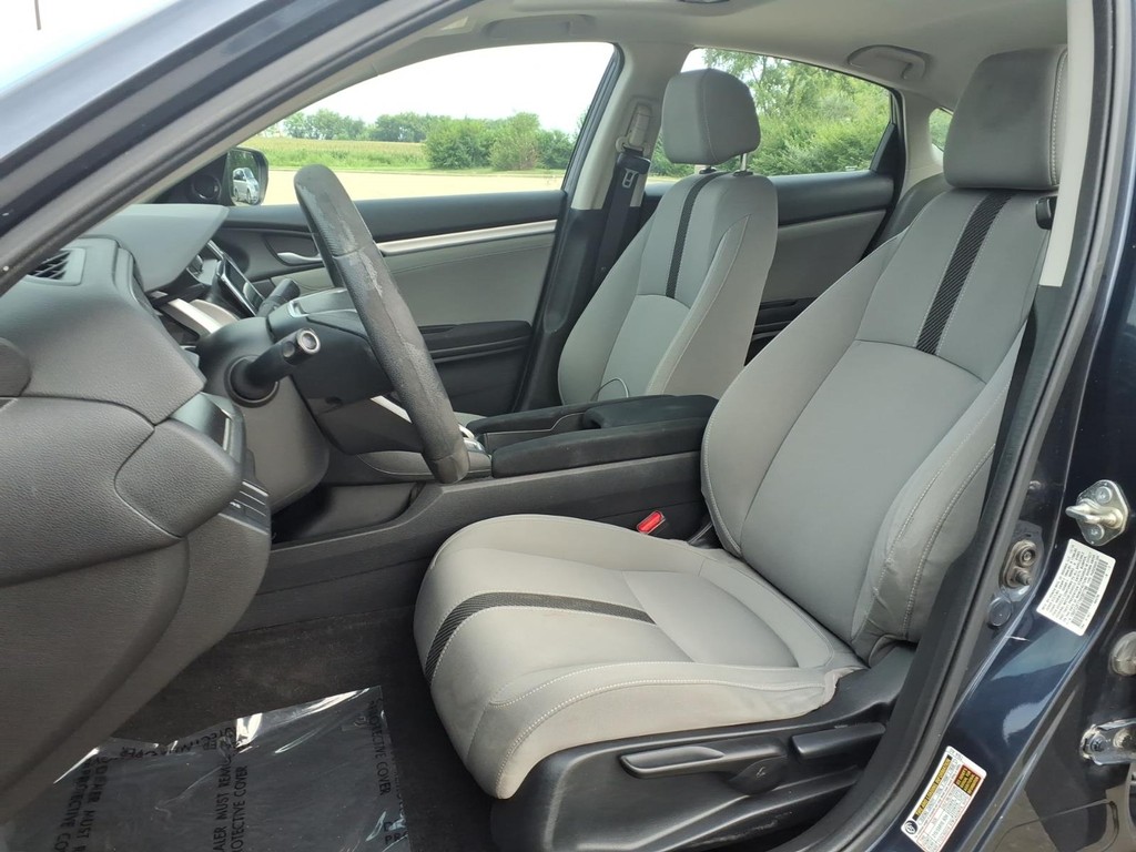 Honda Civic Sedan Vehicle Full-screen Gallery Image 18