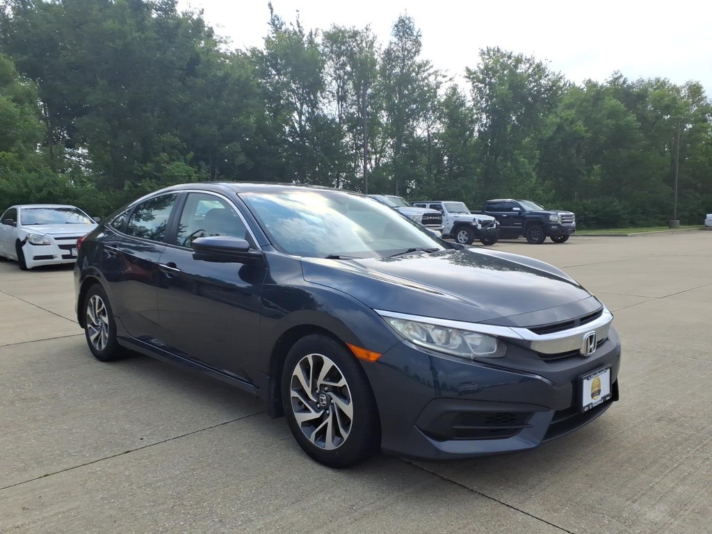 Honda Civic Sedan Vehicle Full-screen Gallery Image 23