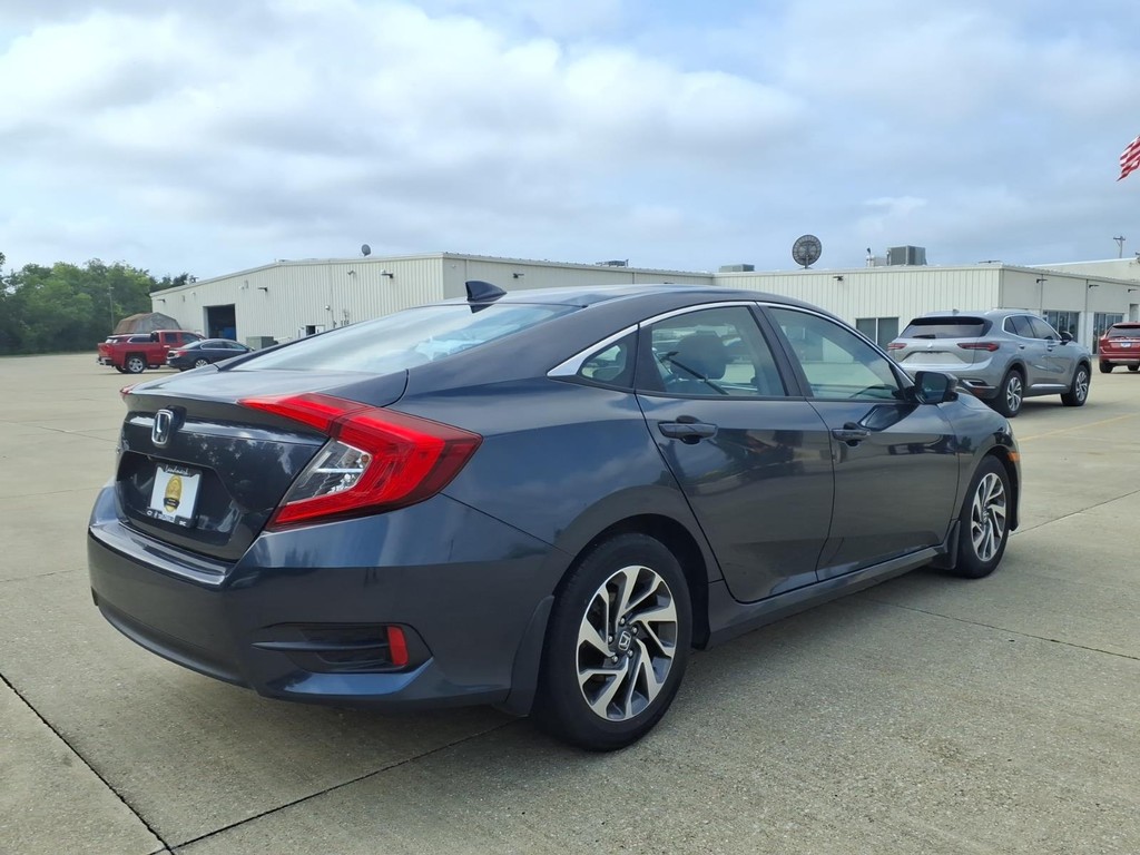 Honda Civic Sedan Vehicle Full-screen Gallery Image 25
