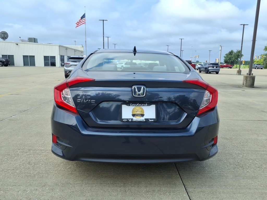 Honda Civic Sedan Vehicle Full-screen Gallery Image 26