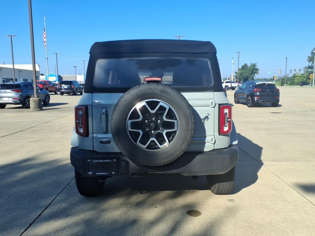 Ford Bronco Vehicle Full-screen Gallery Image 24