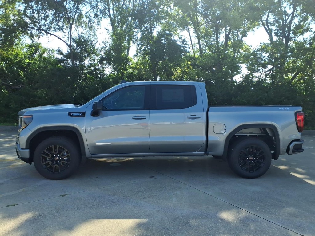 GMC Sierra 1500 Vehicle Full-screen Gallery Image 2