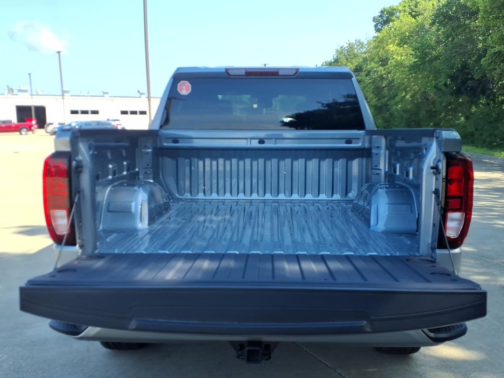 GMC Sierra 1500 Vehicle Full-screen Gallery Image 5
