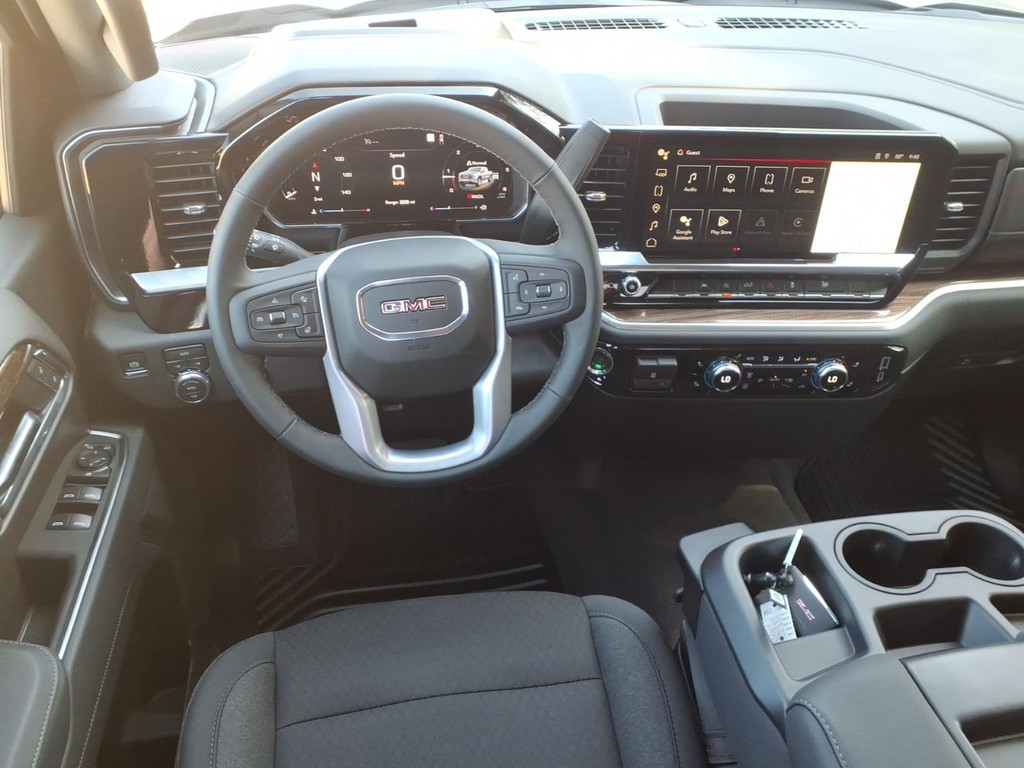 GMC Sierra 1500 Vehicle Full-screen Gallery Image 10