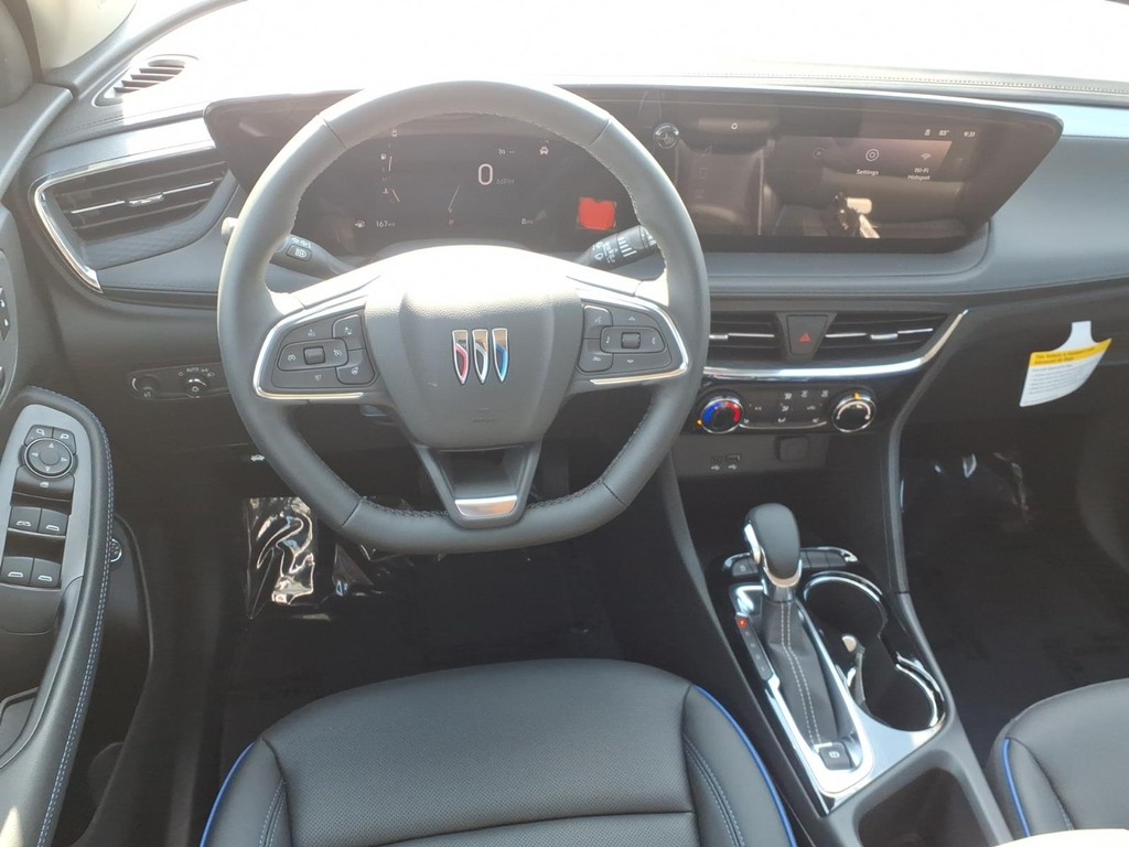 Buick Encore GX Vehicle Full-screen Gallery Image 9