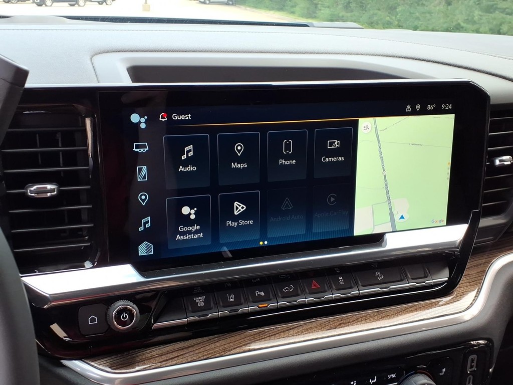 Chevrolet Silverado 2500HD Vehicle Full-screen Gallery Image 12