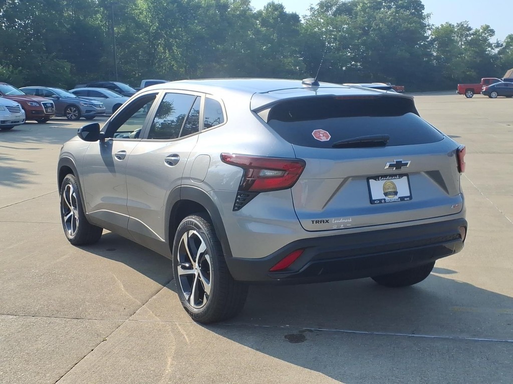 Chevrolet Trax Vehicle Full-screen Gallery Image 3