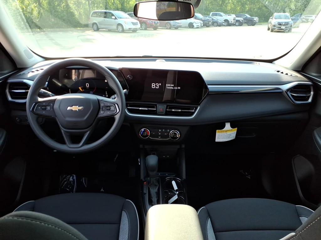 Chevrolet Trailblazer Vehicle Full-screen Gallery Image 7