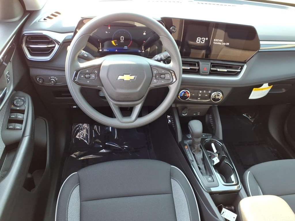 Chevrolet Trailblazer Vehicle Full-screen Gallery Image 10