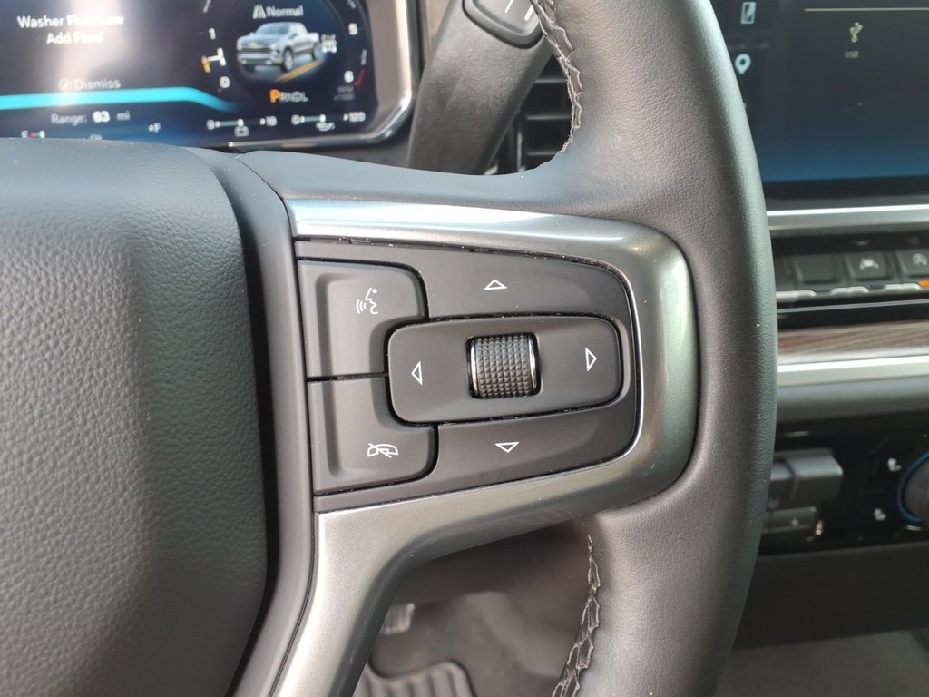 Chevrolet Silverado 1500 Vehicle Full-screen Gallery Image 14